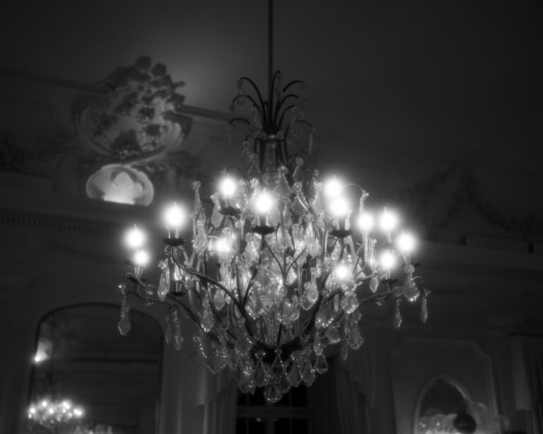 Hochzeitsfotograf Schloss Solitude: Detailaufnahme des Spiegelsaals